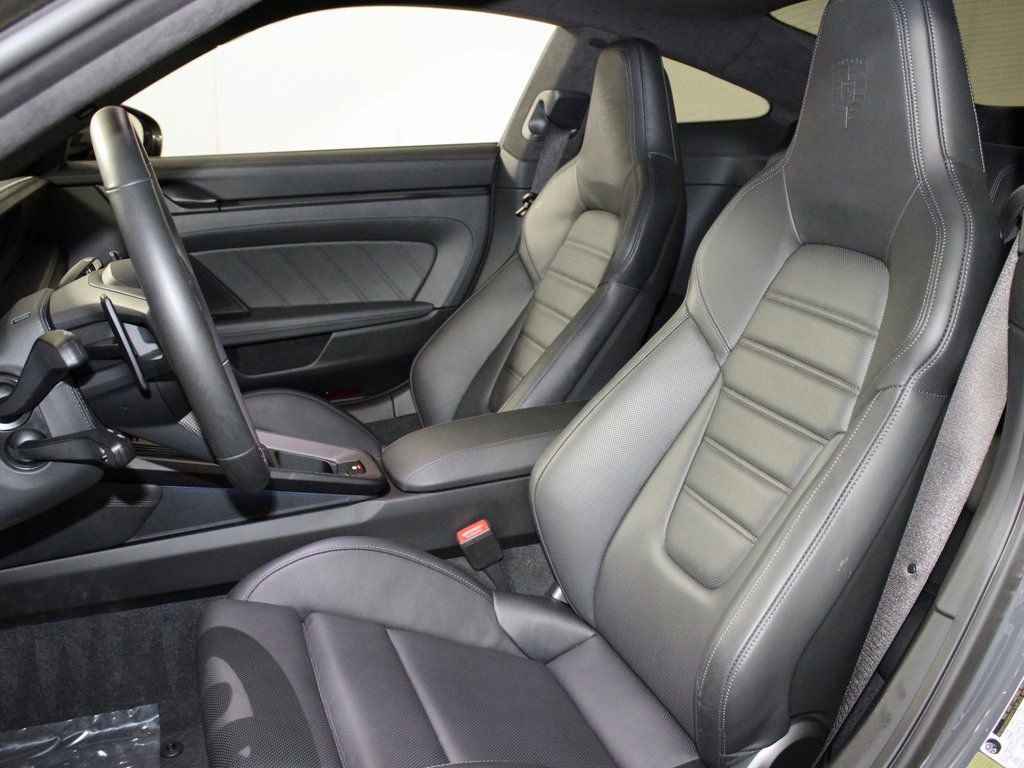 Certified 2025 Porsche 911 Carrera 4 GTS image 5