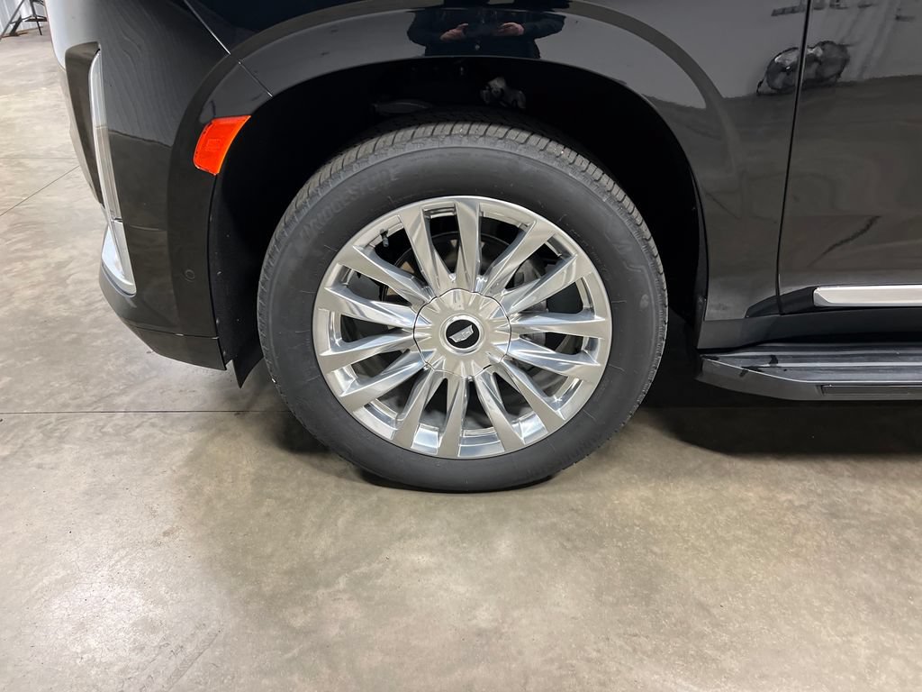 Certified 2023 Cadillac Escalade Premium Luxury w/ LPO, Floor Liner Package AWD/4WD image 9