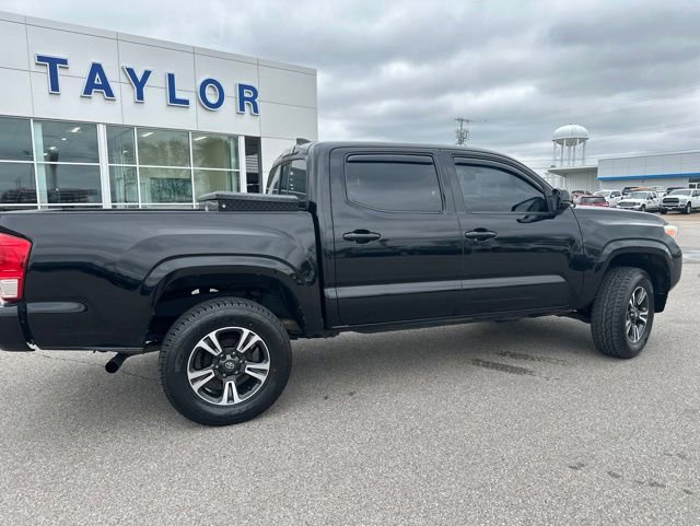 Used 2017 Toyota Tacoma SR w/ Tow Package AWD/4WD image 18