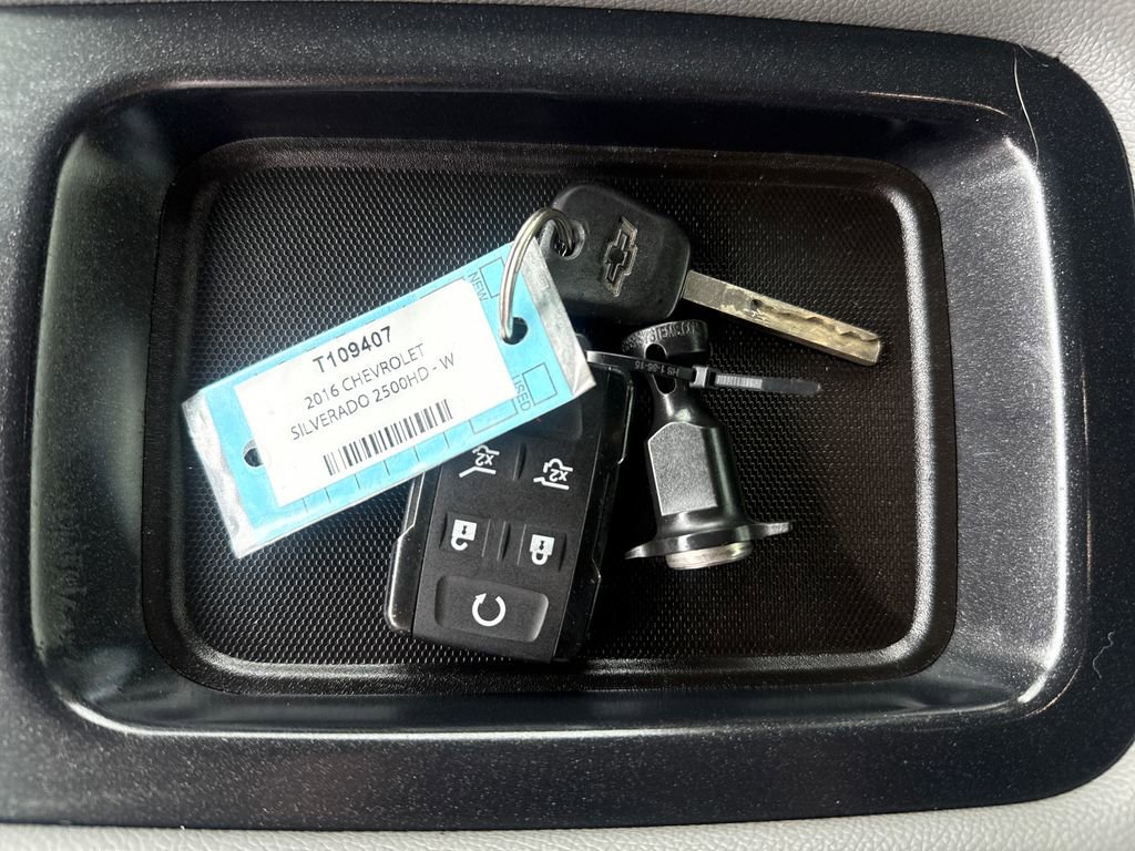 Used 2016 Chevrolet Silverado 2500 W/T image 27