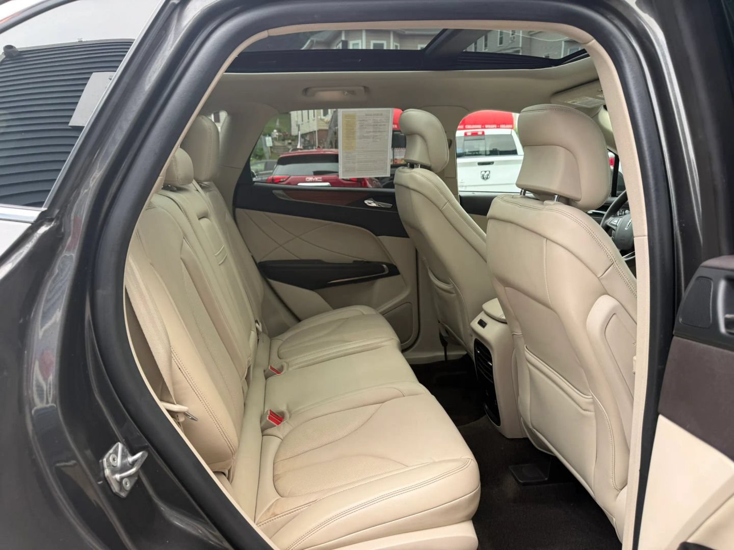 Used 2019 Lincoln MKC Select w/ Select Plus Package AWD/4WD image 31