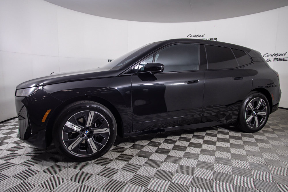 Used 2026 BMW iX xDrive45 AWD/4WD image 9