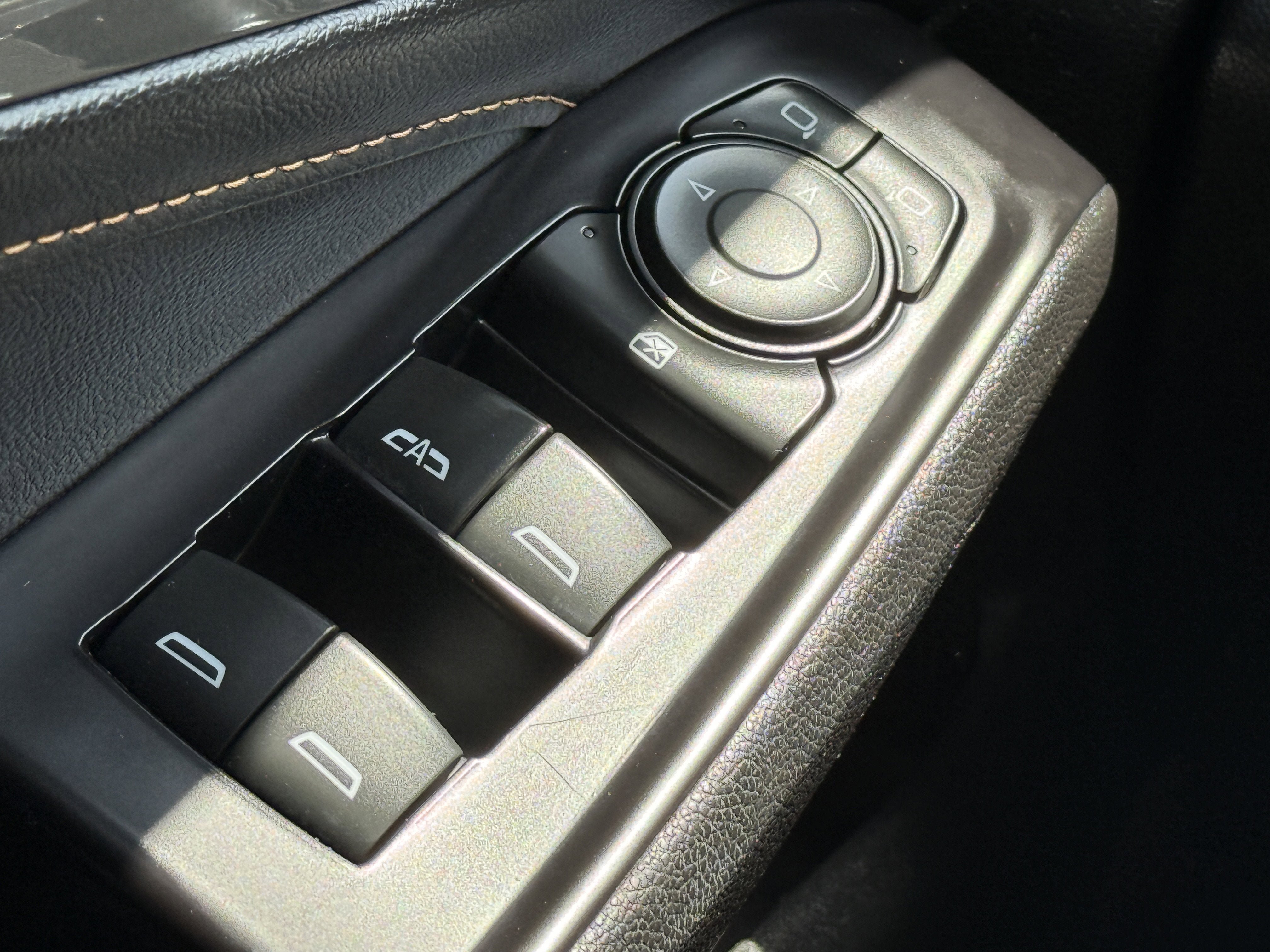 Used 2020 Chevrolet Traverse LT FWD image 20