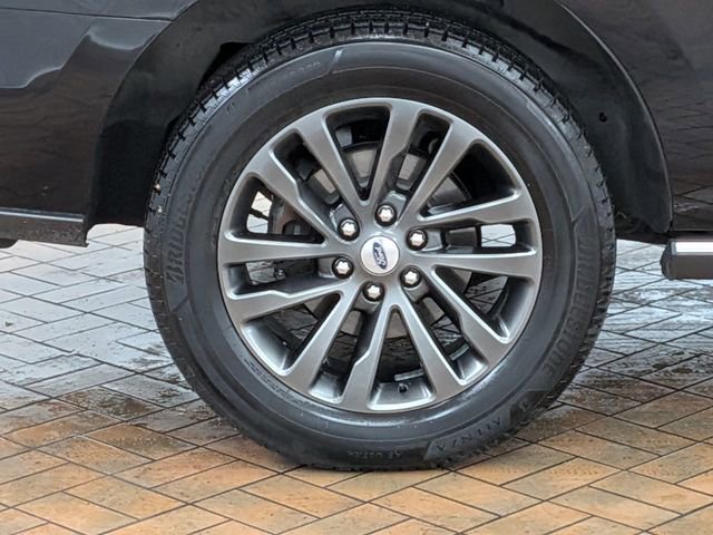 Certified 2020 Ford Expedition Limited image 11