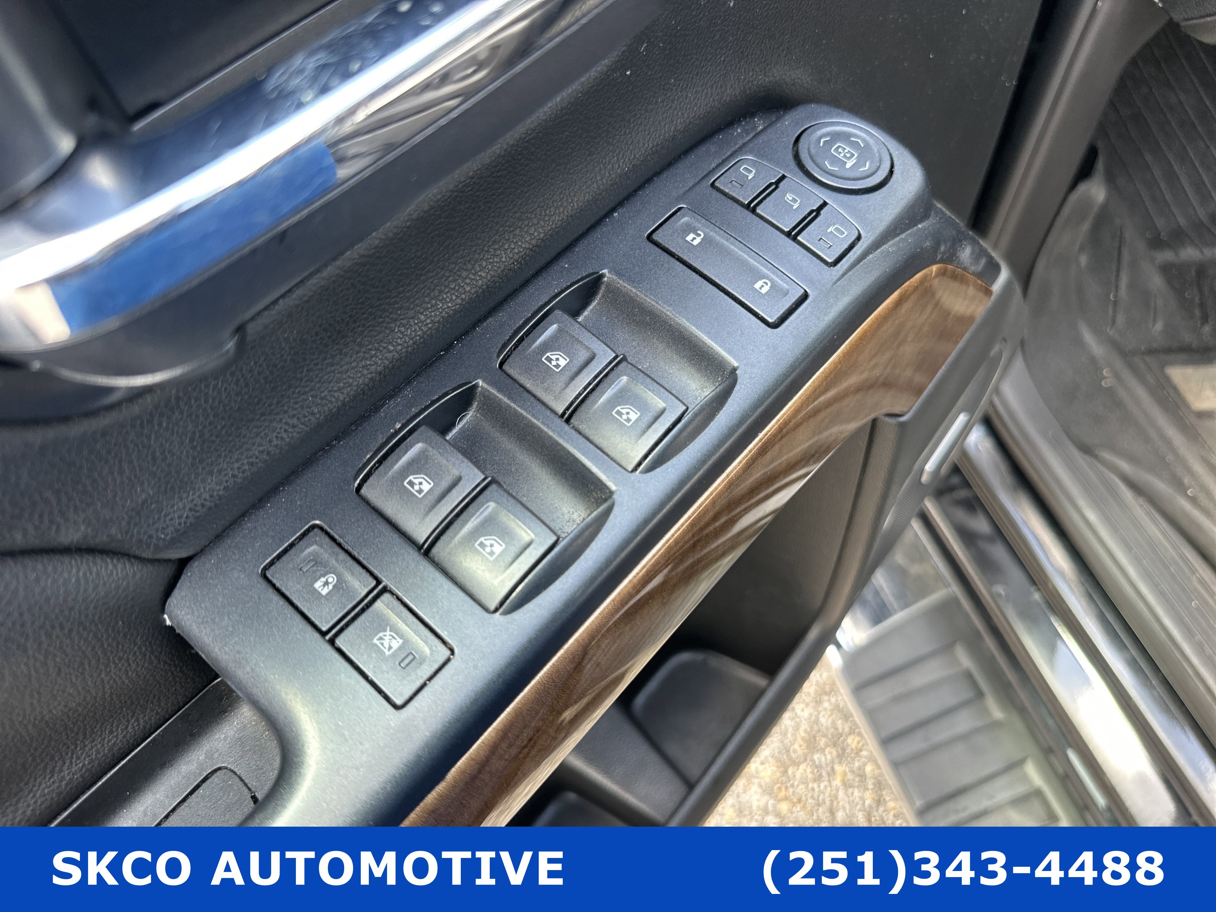 Used 2017 Chevrolet Silverado 1500 LTZ w/ High Desert Package image 18