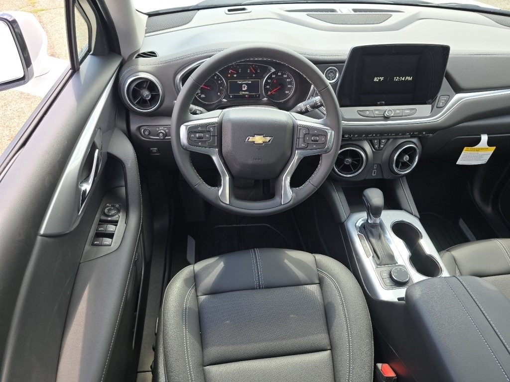 New 2026 Chevrolet Blazer LT w/ LPO, Floor Liner Package AWD/4WD image 15