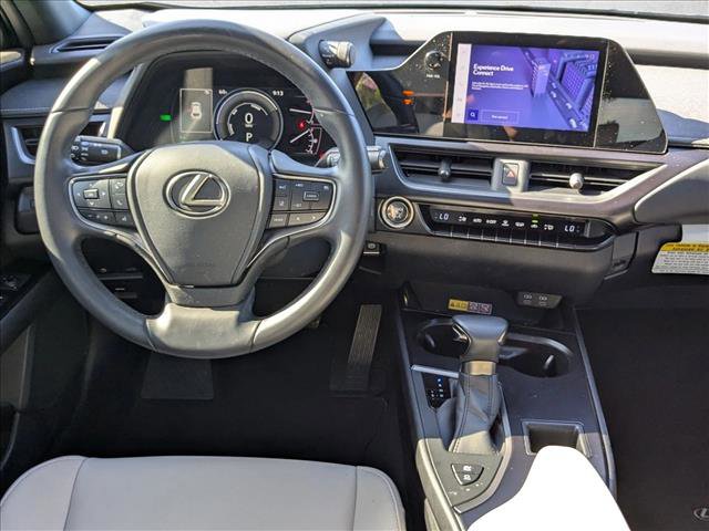 Used 2024 Lexus UX 250h FWD image 17