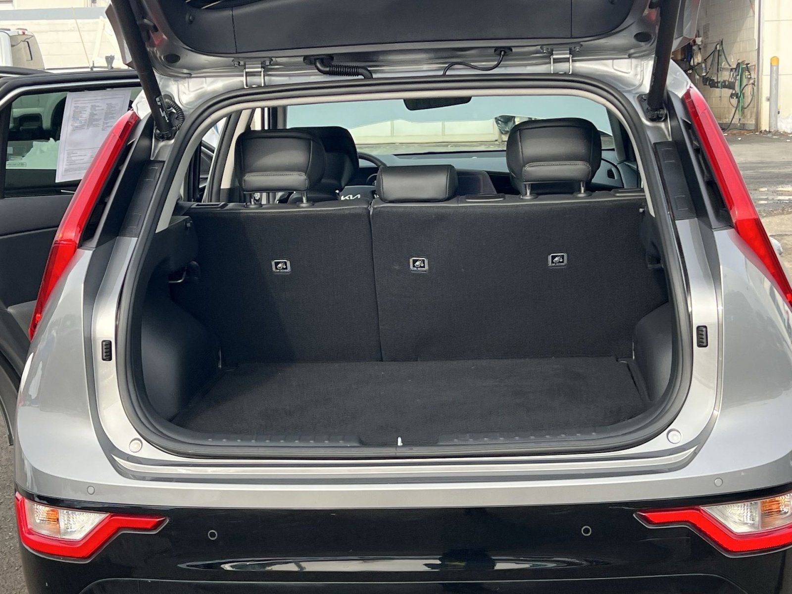 Used 2023 Kia Niro Wind w/ Wind Preserve Package image 25