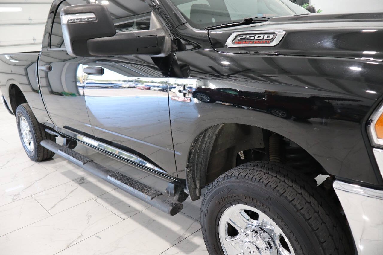 Used 2024 RAM 2500 Tradesman w/ Chrome Appearance Group AWD/4WD image 37