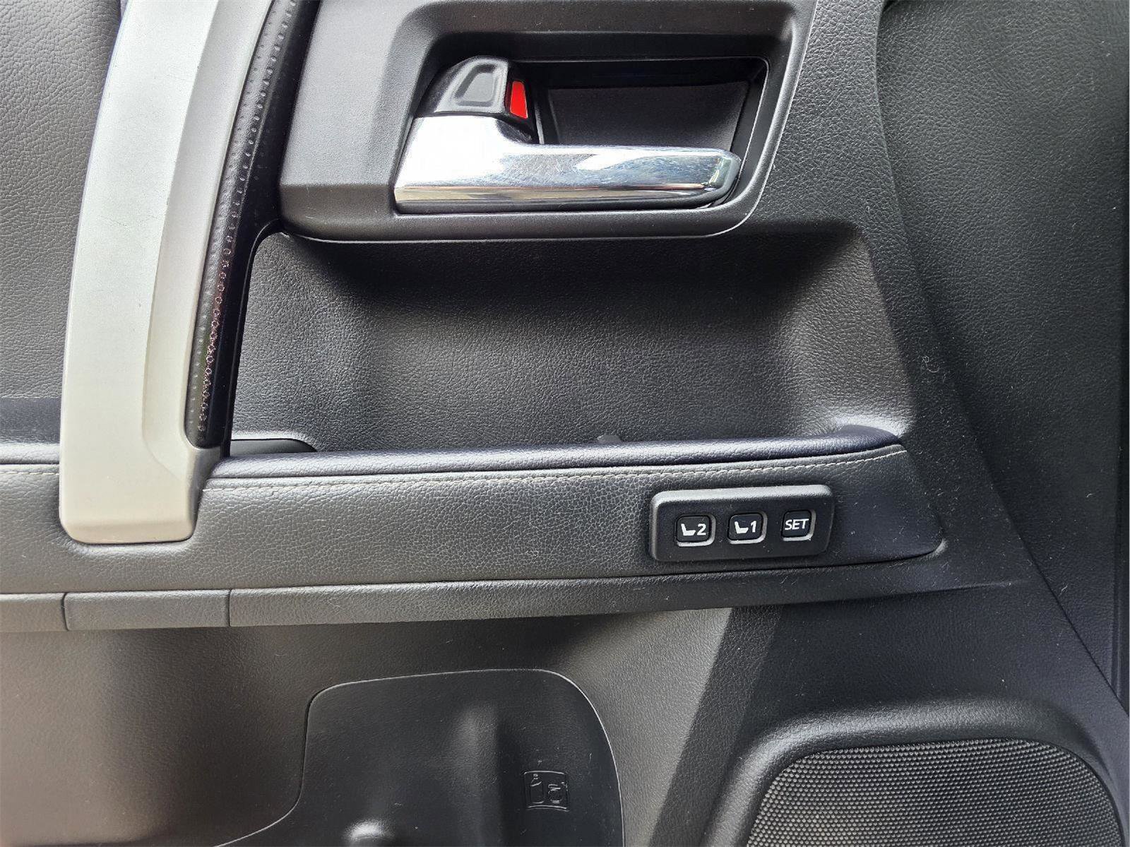 Used 2021 Toyota 4Runner Limited image 18