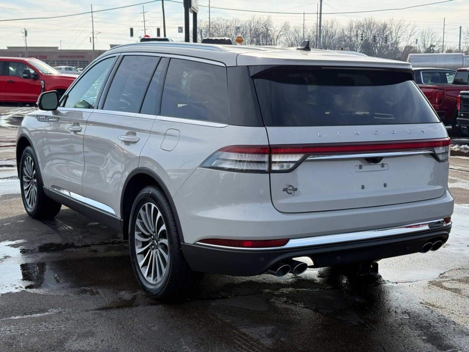 Used 2021 Lincoln Aviator Reserve image 6