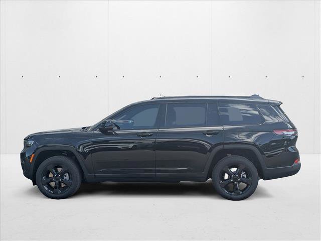 New 2025 Jeep Grand Cherokee L Limited w/ Black Appearance Package image 9