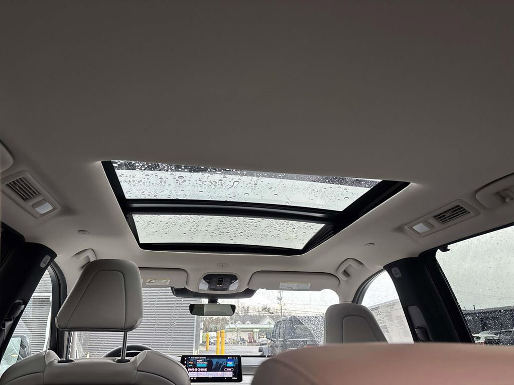 New 2026 INFINITI QX60 Luxe w/ Cargo Package image 4