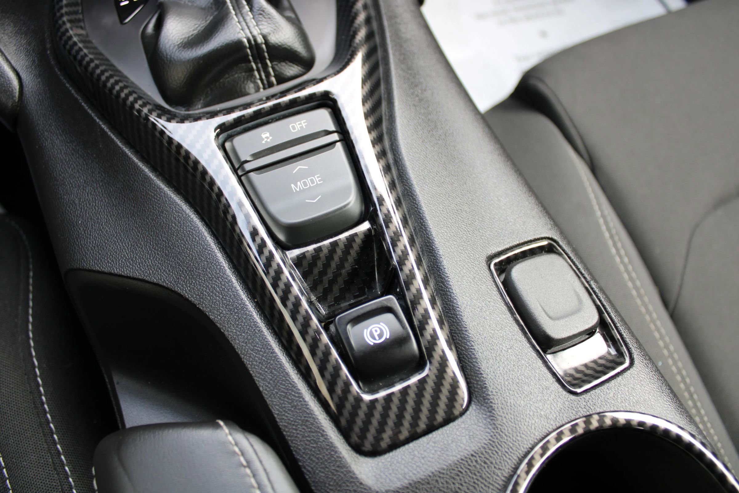 Used 2019 Chevrolet Camaro LT w/ Technology Package image 18