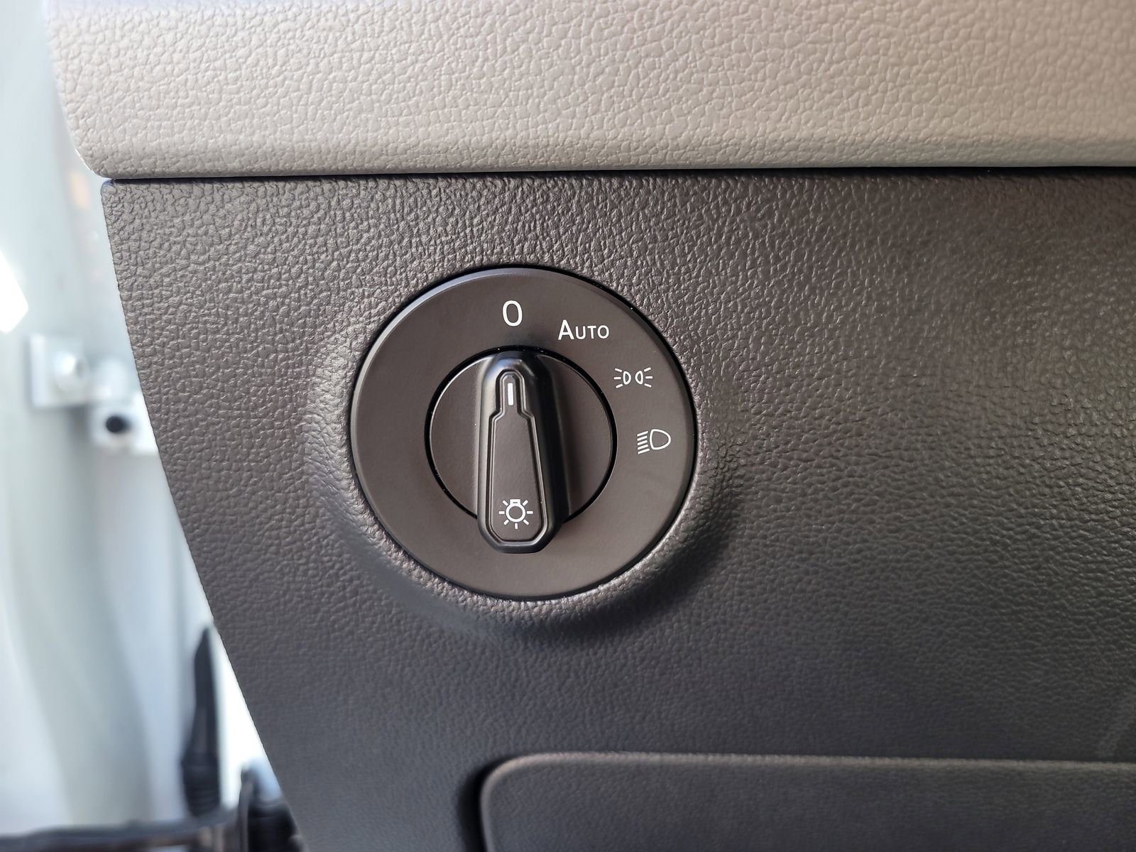 Used 2023 Volkswagen Taos S image 31