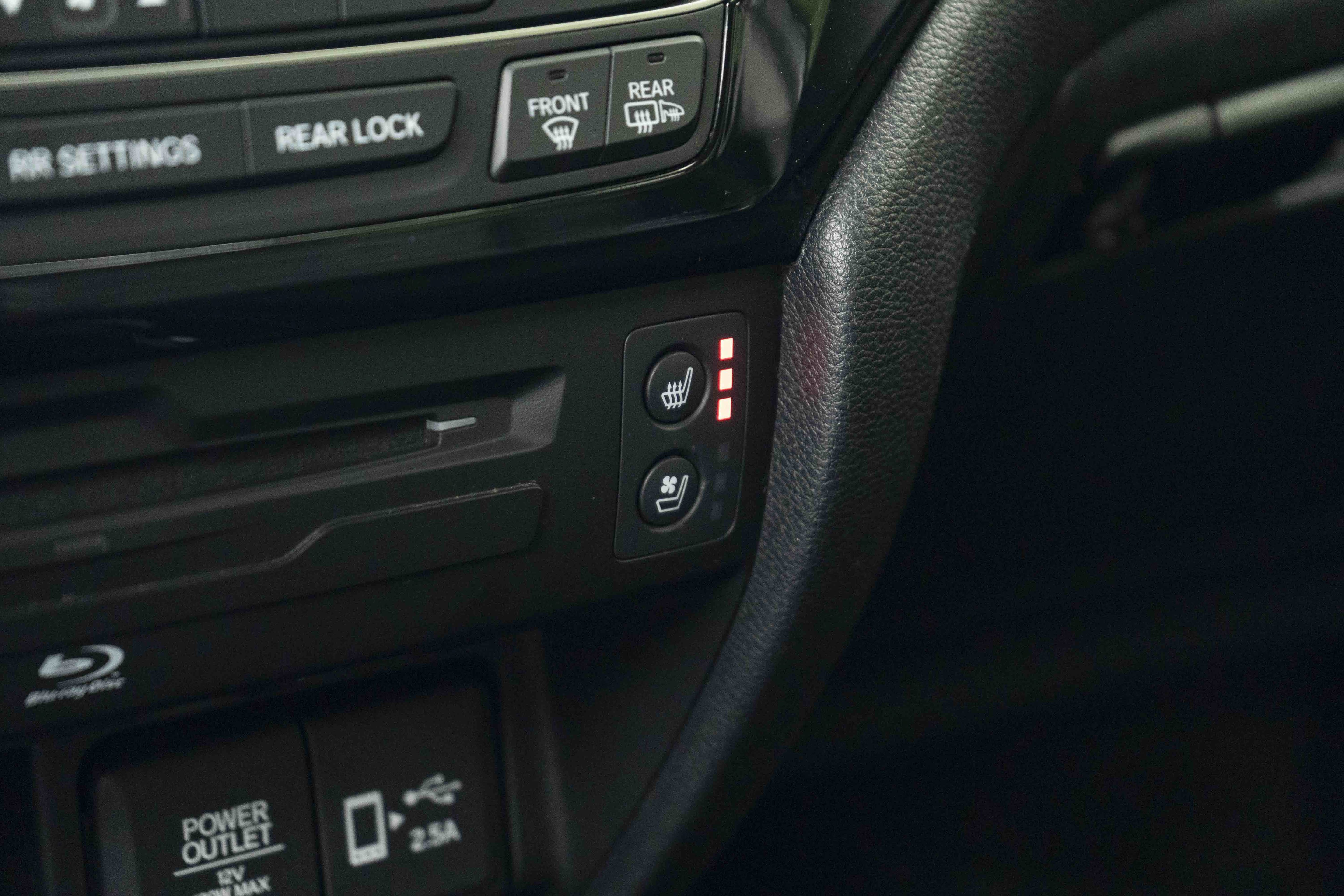 Used 2020 Honda Pilot Elite image 33