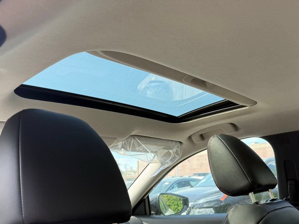 New 2026 Nissan Sentra SR w/ SR Premium Package FWD image 23