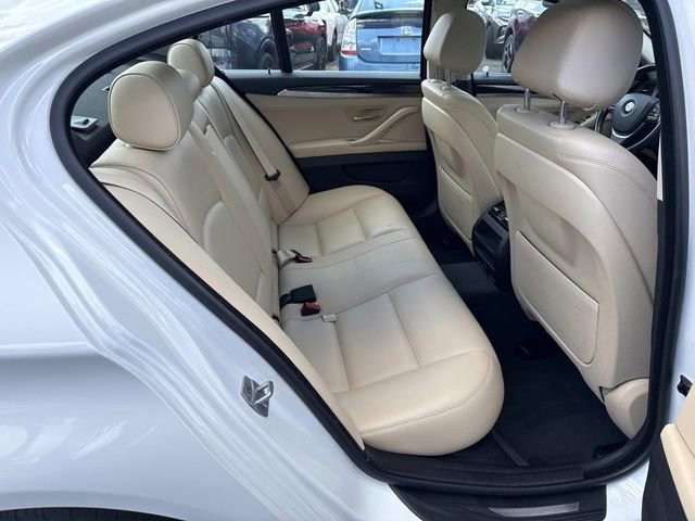Used 2016 BMW 528i Sedan RWD image 11