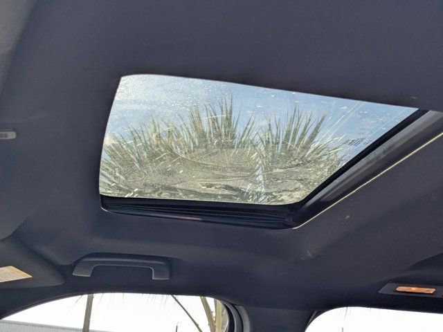 Used 2018 Ford Explorer XLT w/ Equipment Group 202A image 22