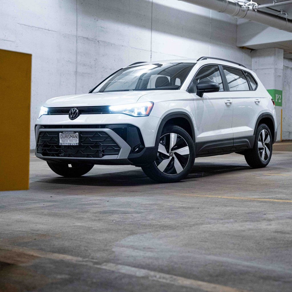 New 2026 Volkswagen Taos S image 1