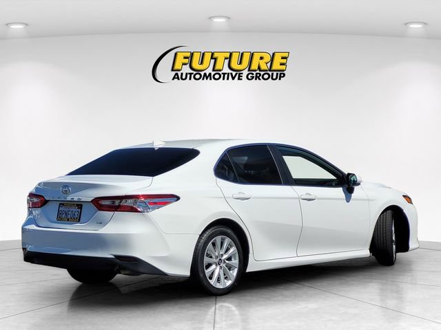 Used 2019 Toyota Camry LE w/ Convenience Package image 4