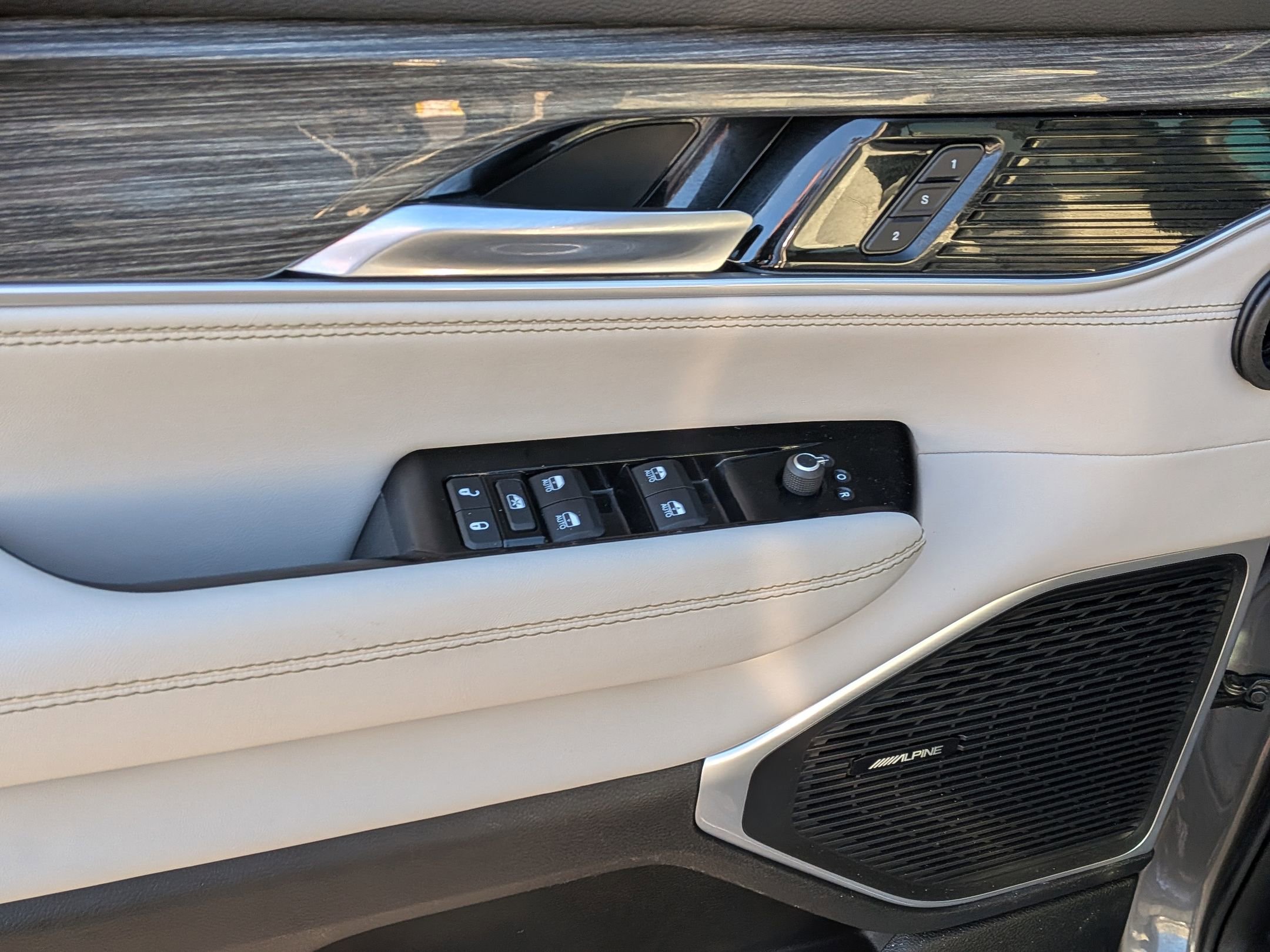 Used 2022 Jeep Wagoneer Series II image 15