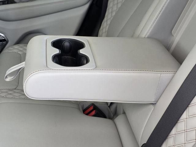 Used 2023 Jeep Grand Cherokee Summit w/ Adv Protech Group IV RWD image 11