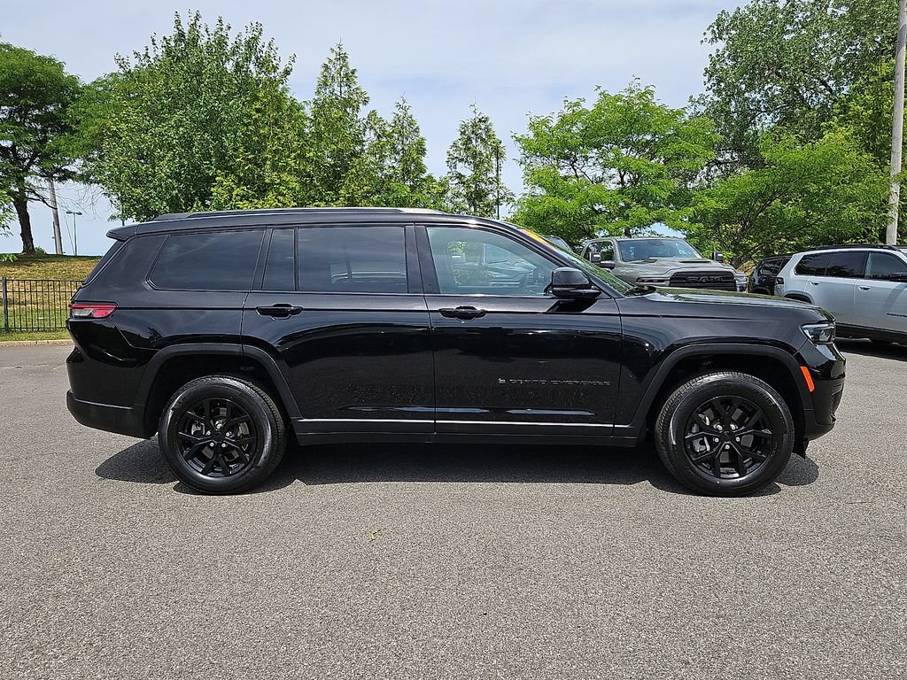 Certified 2024 Jeep Grand Cherokee L Altitude AWD/4WD image 8