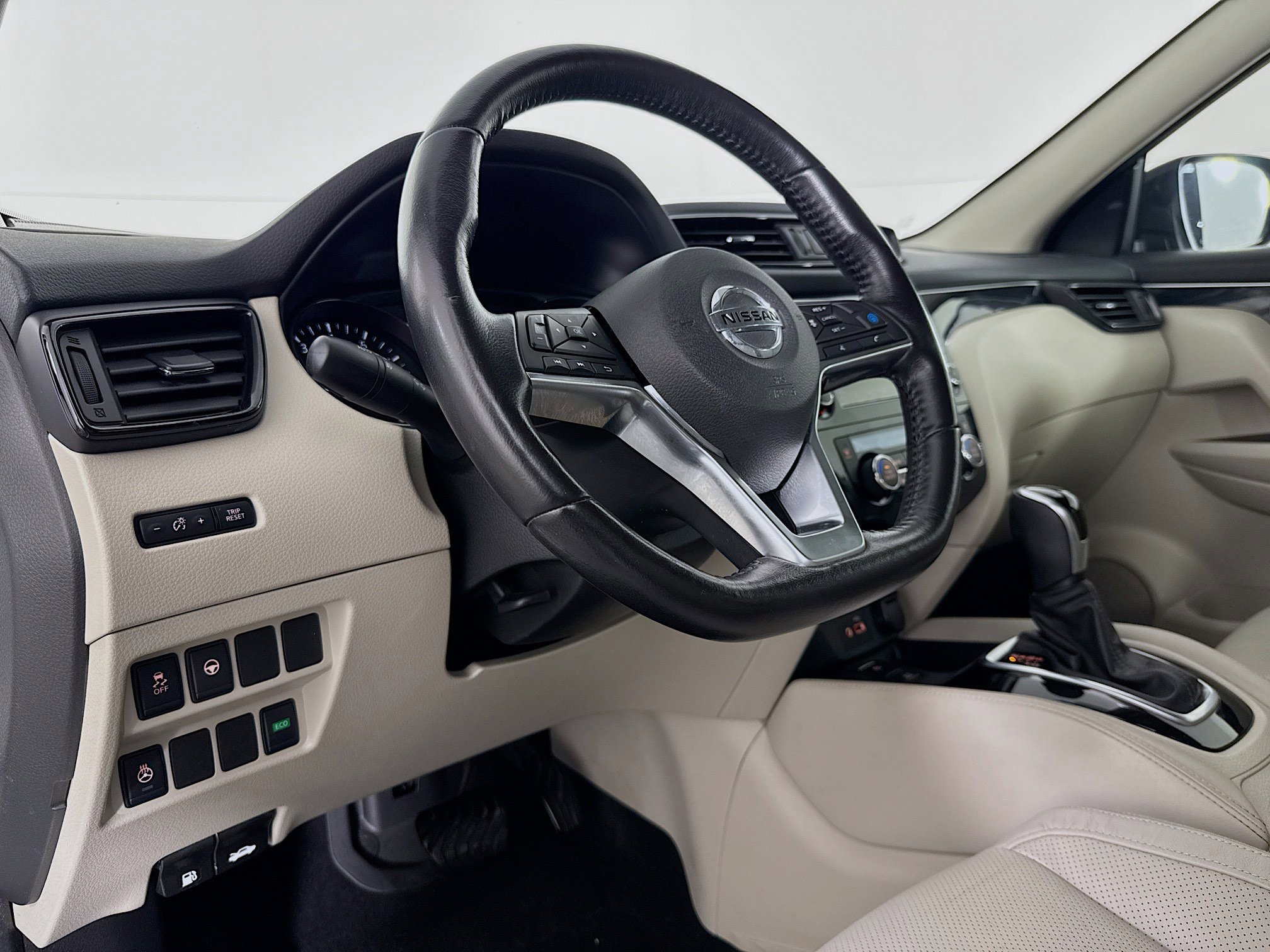 Used 2019 Nissan Rogue Sport SL w/ Premium Package image 22