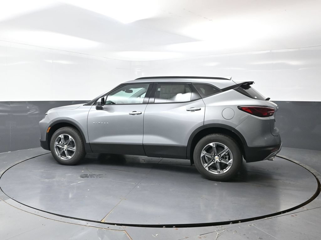 New 2026 Chevrolet Blazer LT w/ Convenience Package AWD/4WD image 7