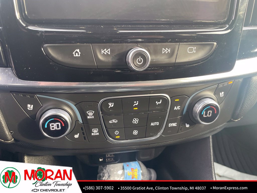 Used 2023 Chevrolet Traverse Premier AWD/4WD image 17