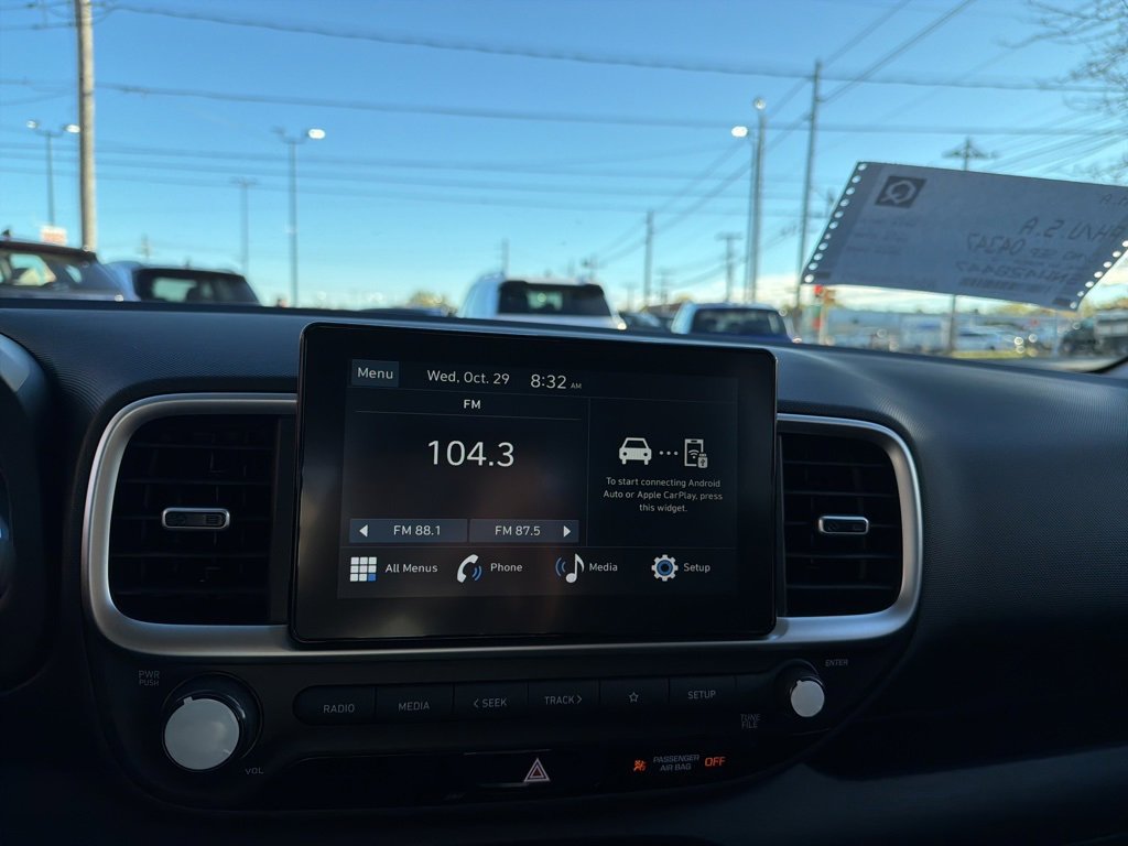 New 2026 Hyundai Venue SE image 18