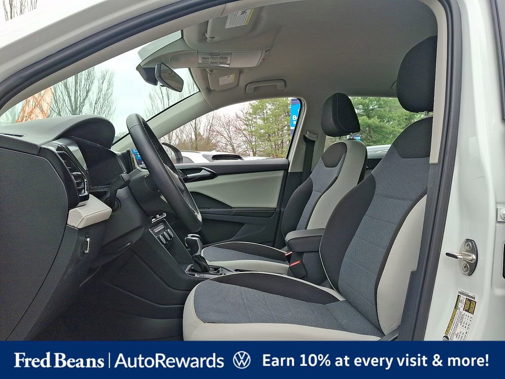 Certified 2025 Volkswagen Taos S AWD/4WD image 14
