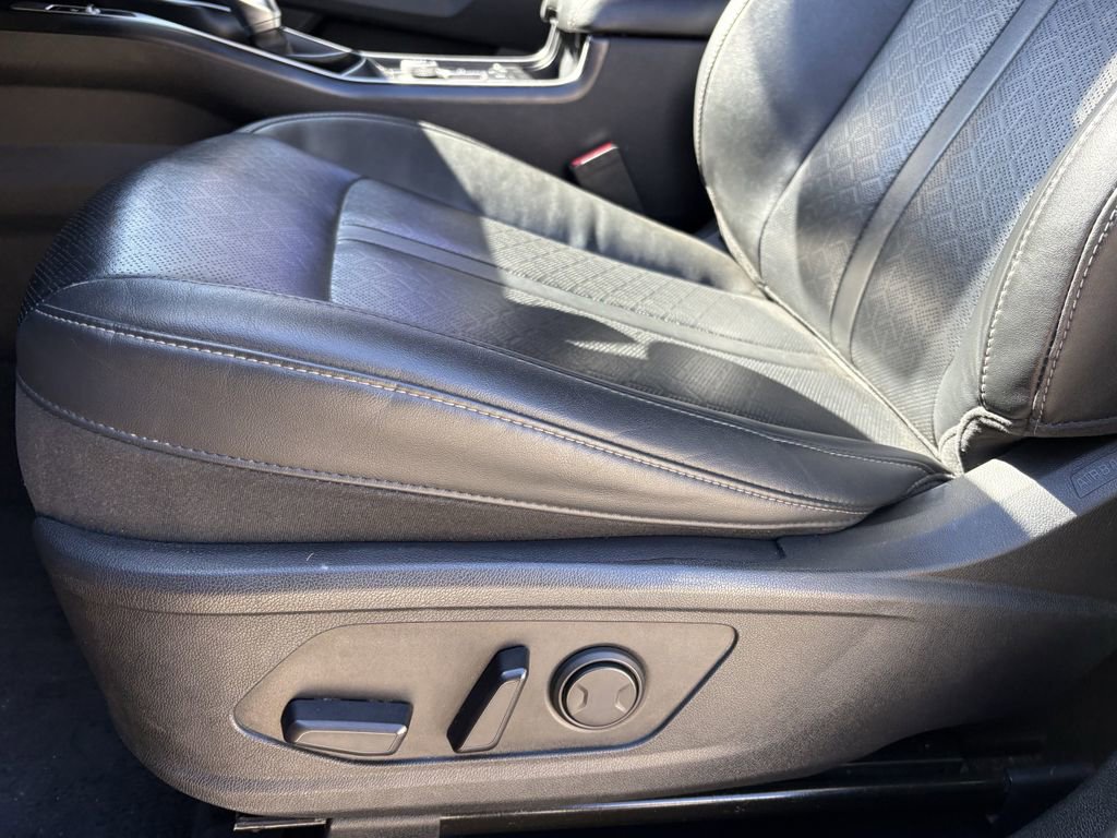 Used 2022 Kia Sorento EX image 13