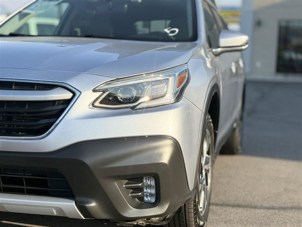 Used 2022 Subaru Outback Limited AWD/4WD image 12