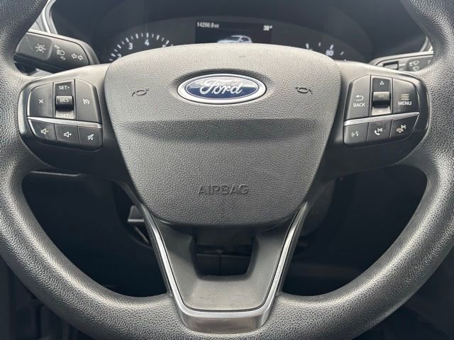 Used 2022 Ford Escape SE image 15