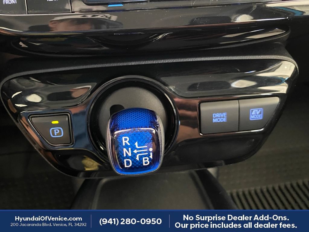 Used 2022 Toyota Prius LE FWD image 19