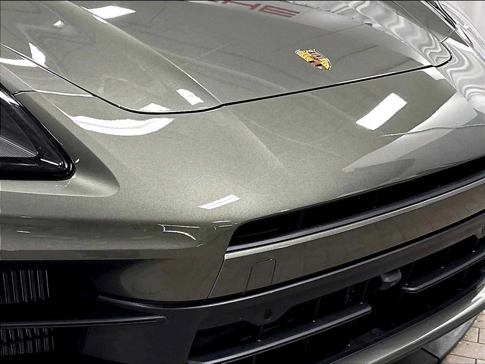 Used 2025 Porsche Panamera 4 AWD/4WD image 31