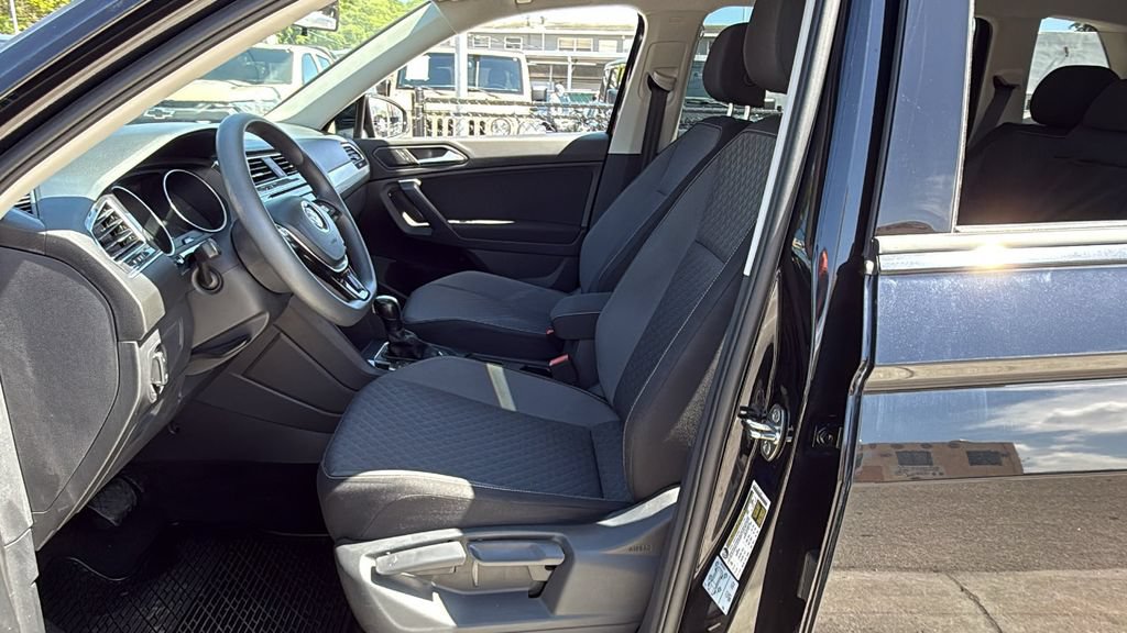 Used 2021 Volkswagen Tiguan S FWD image 23