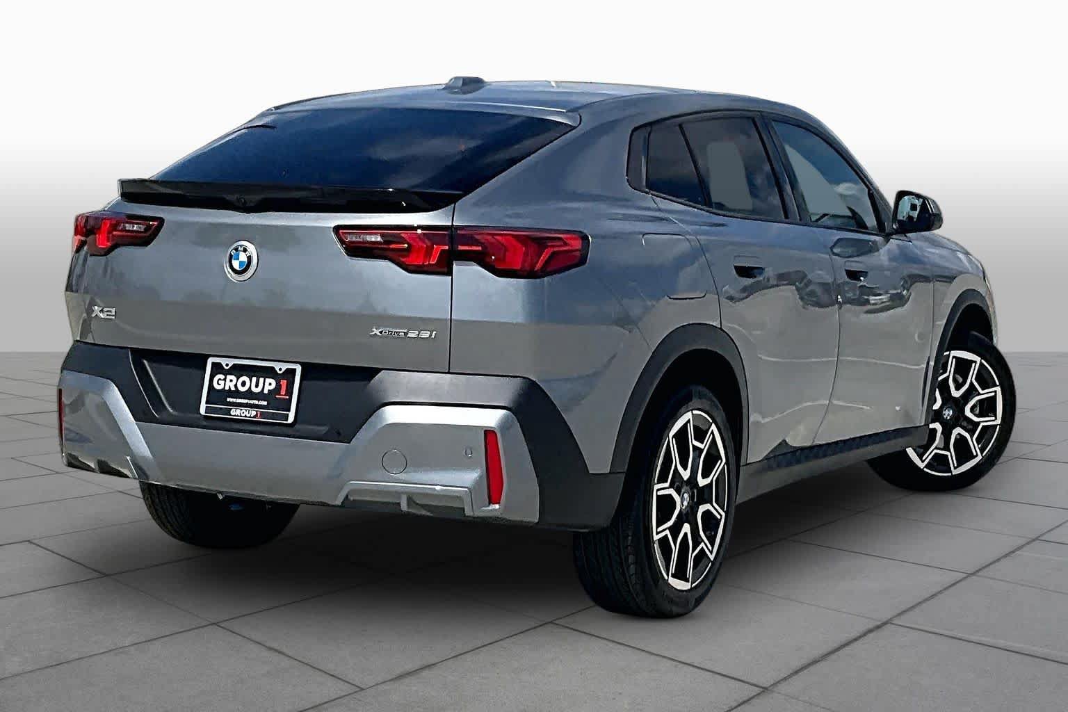 Used 2026 BMW X2 xDrive28i AWD/4WD image 12