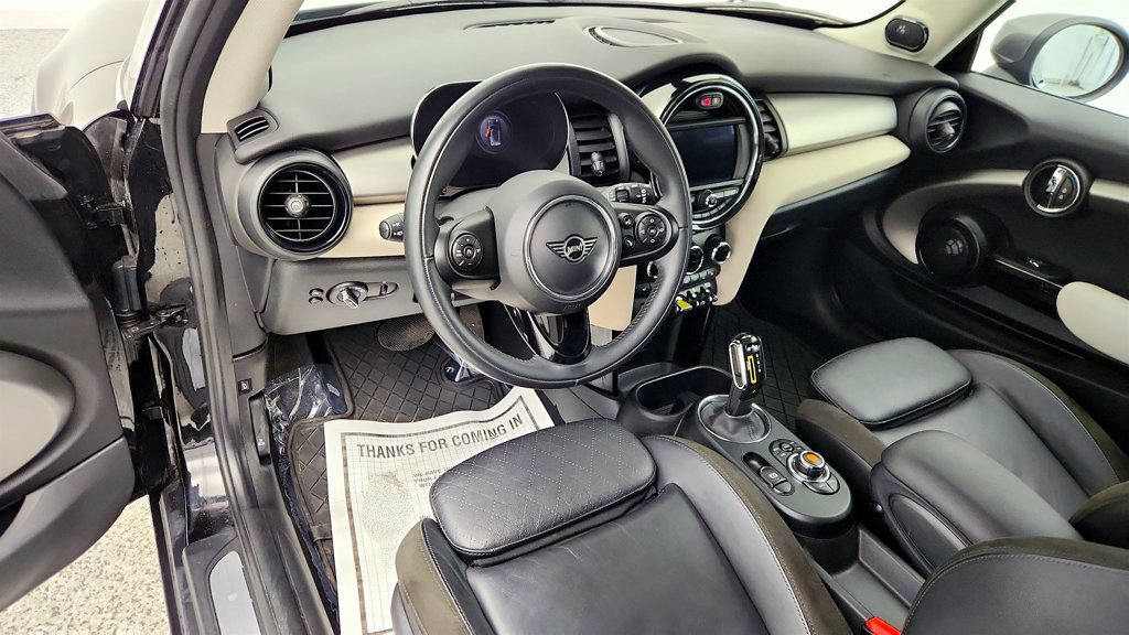 Used 2021 MINI Cooper SE w/ 6.5" Touchscreen Package FWD image 13