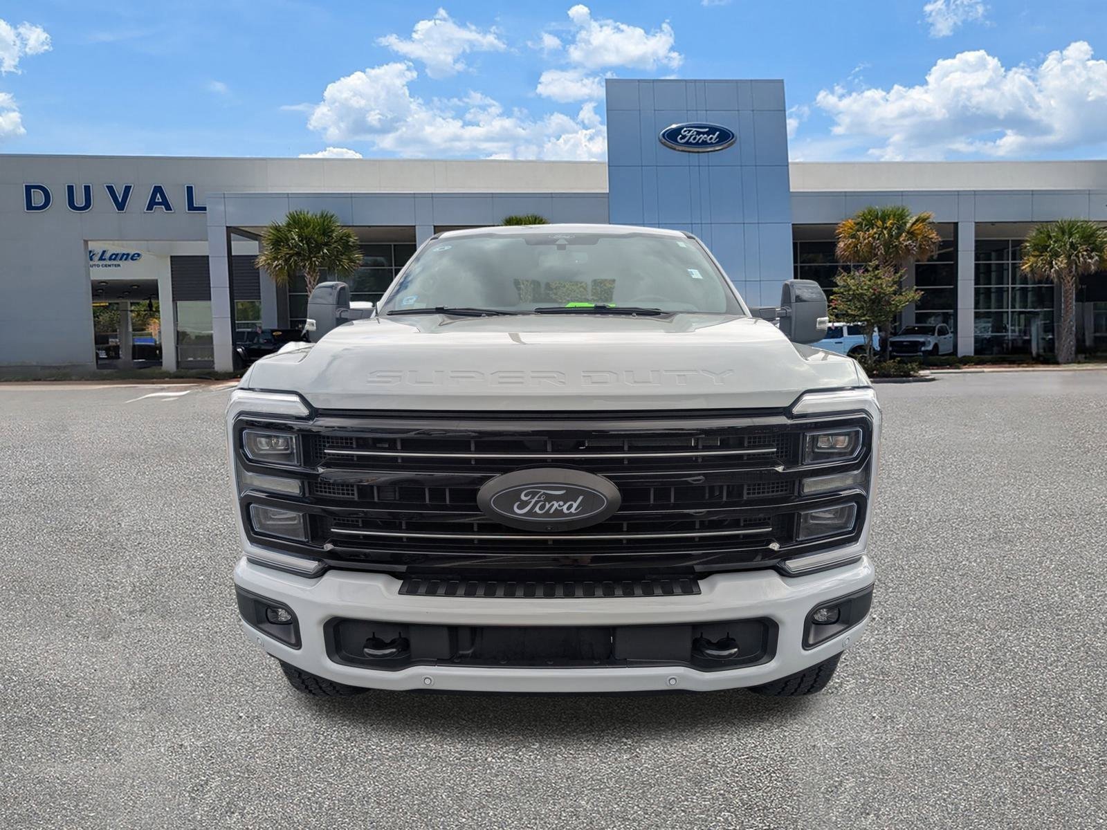 Used 2025 Ford F250 Platinum w/ FX4 Off-Road Package image 9