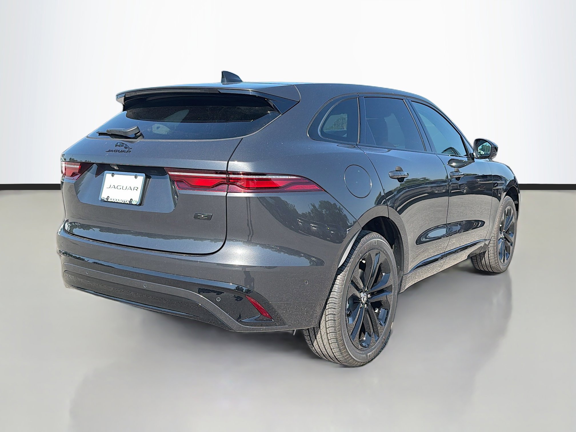 New 2026 Jaguar F-PACE R-Dynamic S AWD/4WD image 5
