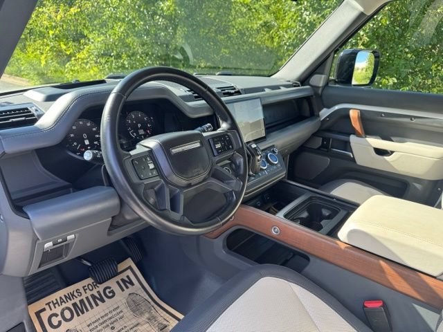 Certified 2024 Land Rover Defender 130 X-Dynamic SE AWD/4WD image 9
