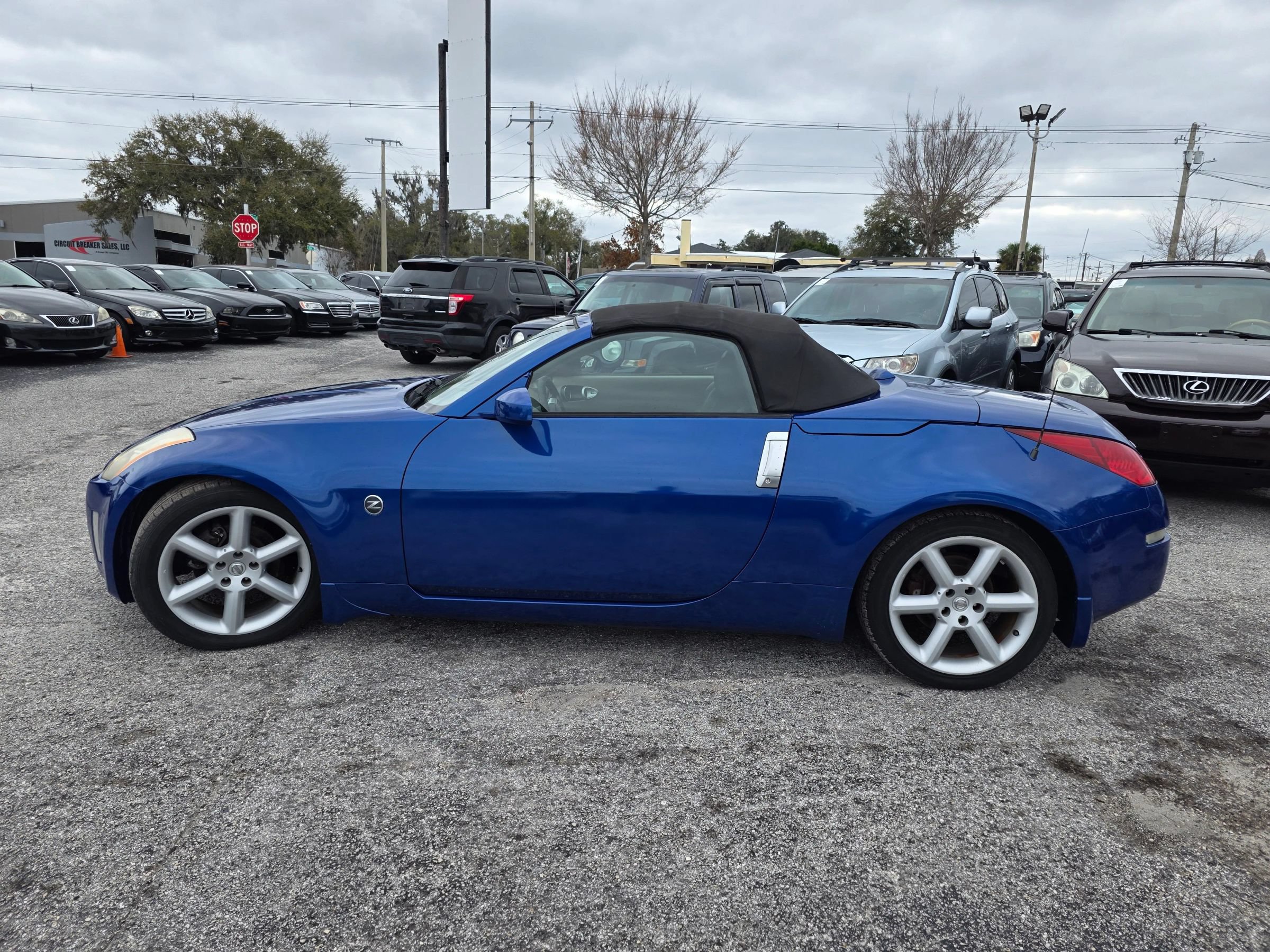Used 2004 Nissan 350Z Touring RWD image 4