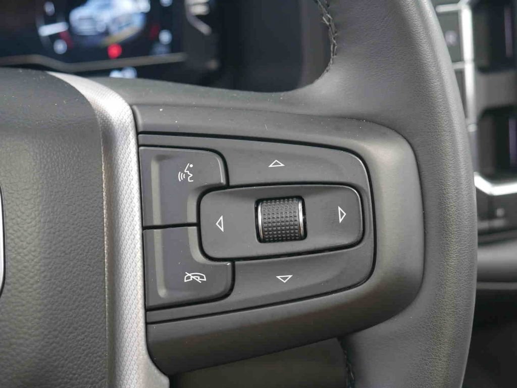 Used 2024 GMC Yukon XL Denali AWD/4WD image 40