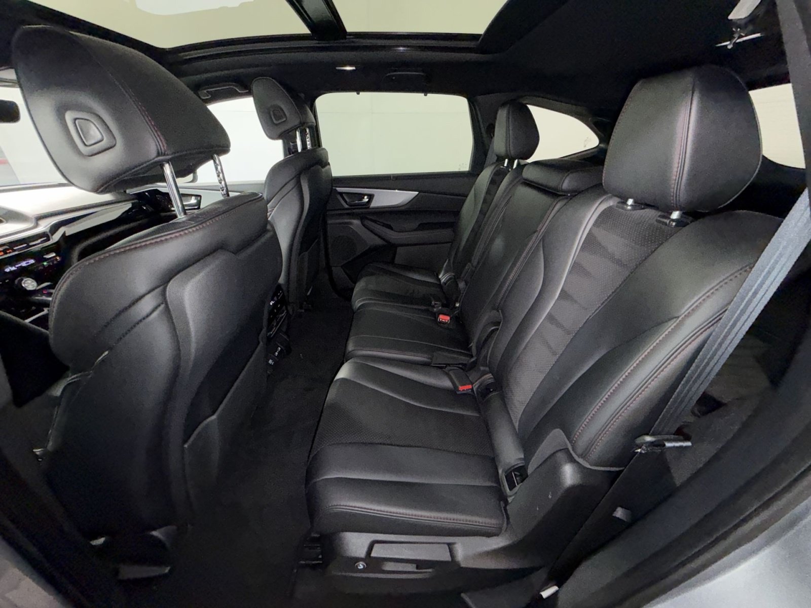 Used 2024 Acura MDX A-Spec AWD/4WD image 25