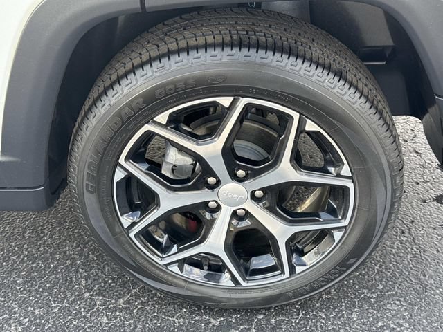 Used 2024 Jeep Compass Limited AWD/4WD image 37