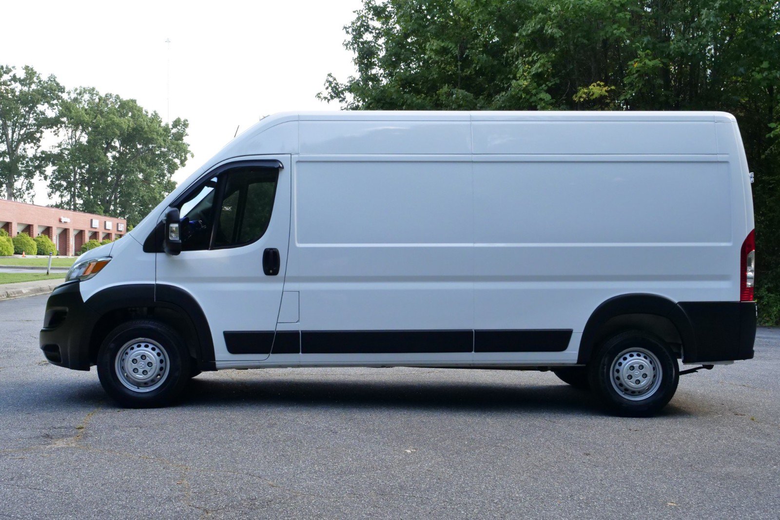 Used 2024 RAM ProMaster 2500 FWD image 36