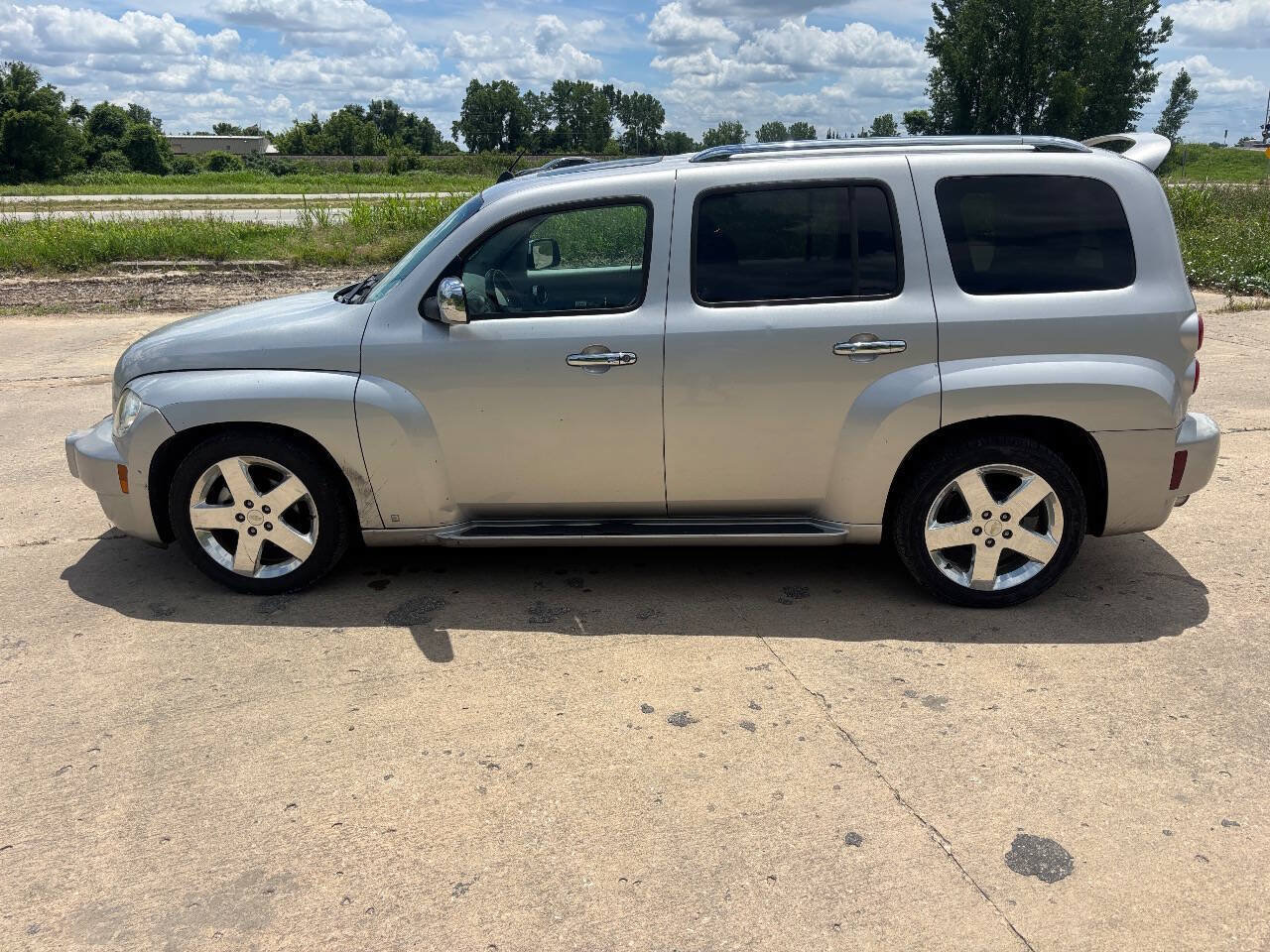 Used 2006 Chevrolet HHR LT w/ Preferred Equipment Group FWD image 9